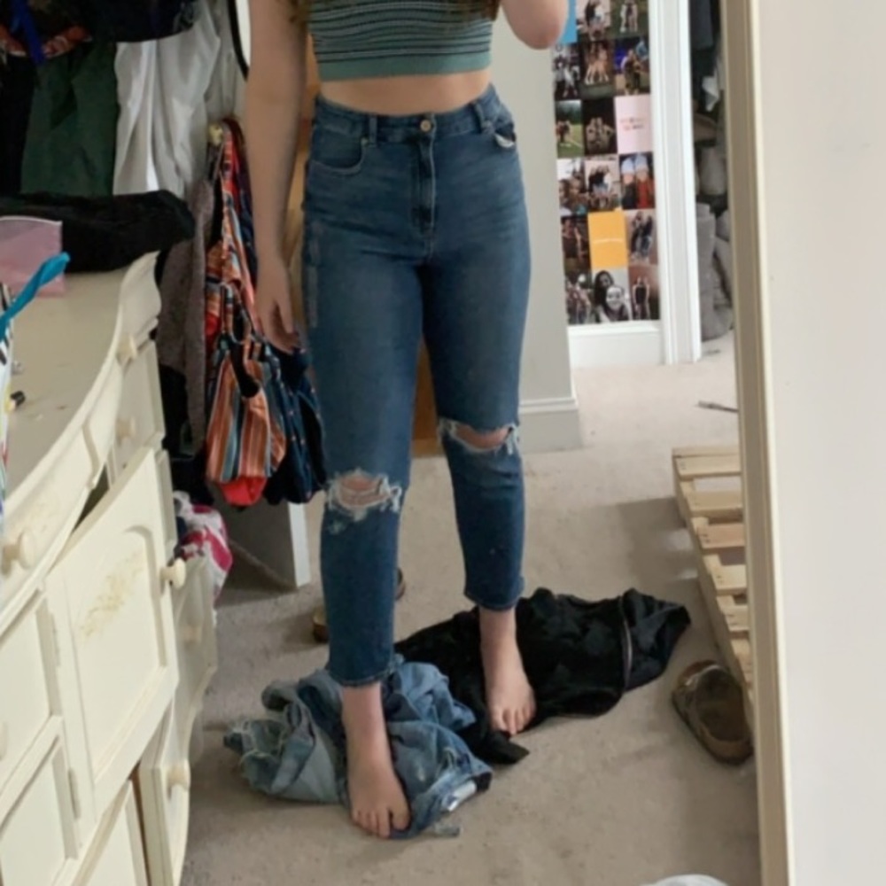 American Eagle Stretch Dark Wash Mom Jean